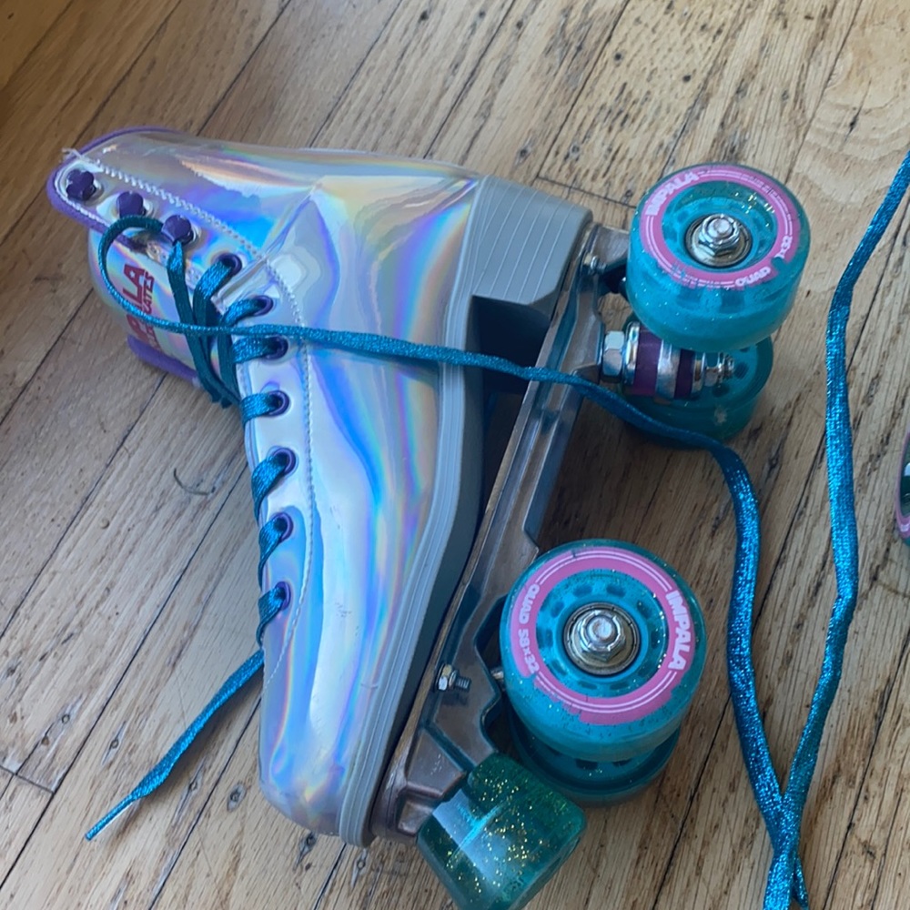 Impala Holographic Skates